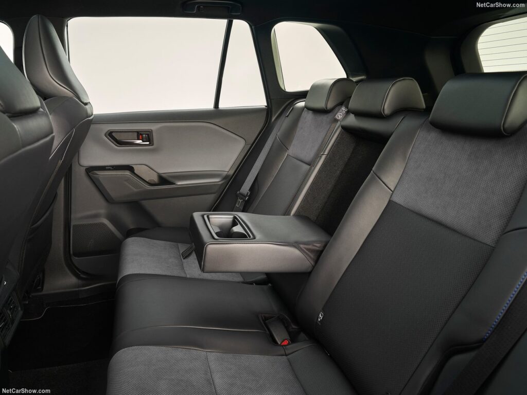 טויוטה-ראב4-2026-JPG