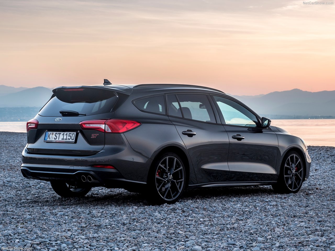 פורד-פוקוס-סטיישן-JPG